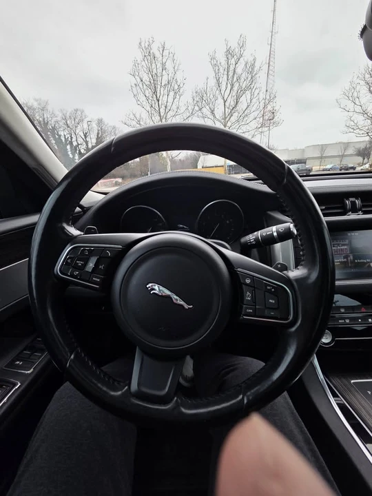 2016 Jaguar X260 XF - Image 6 of 15