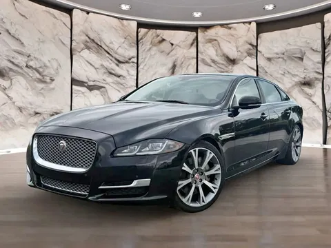 2016 Jaguar XF 3.5t R-Sport