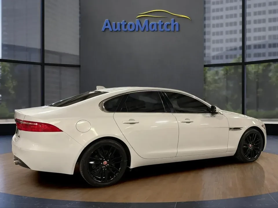 2016 Jaguar X260 XF - Image 9 of 20