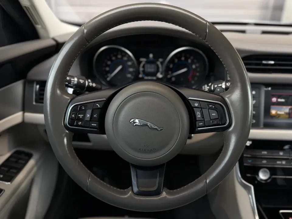 2016 Jaguar X260 XF - Image 14 of 20