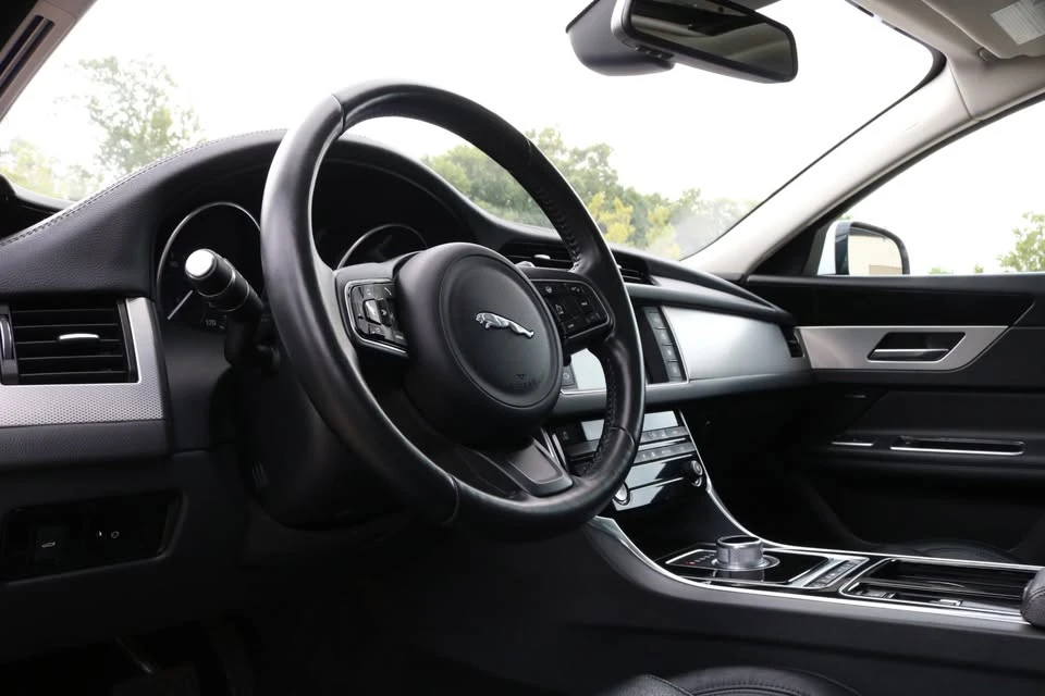 2016 Jaguar X260 XF - Image 10 of 20