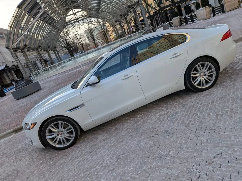 2016 Jaguar X260 XF - Image 8 of 17