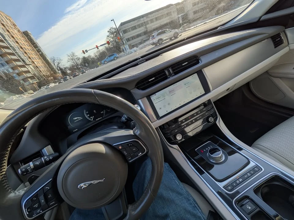 2016 Jaguar X260 XF - Image 7 of 17