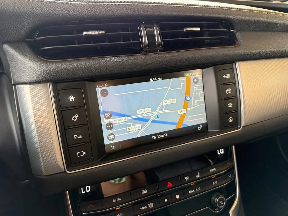 2016 Jaguar X260 XF - Image 17 of 21