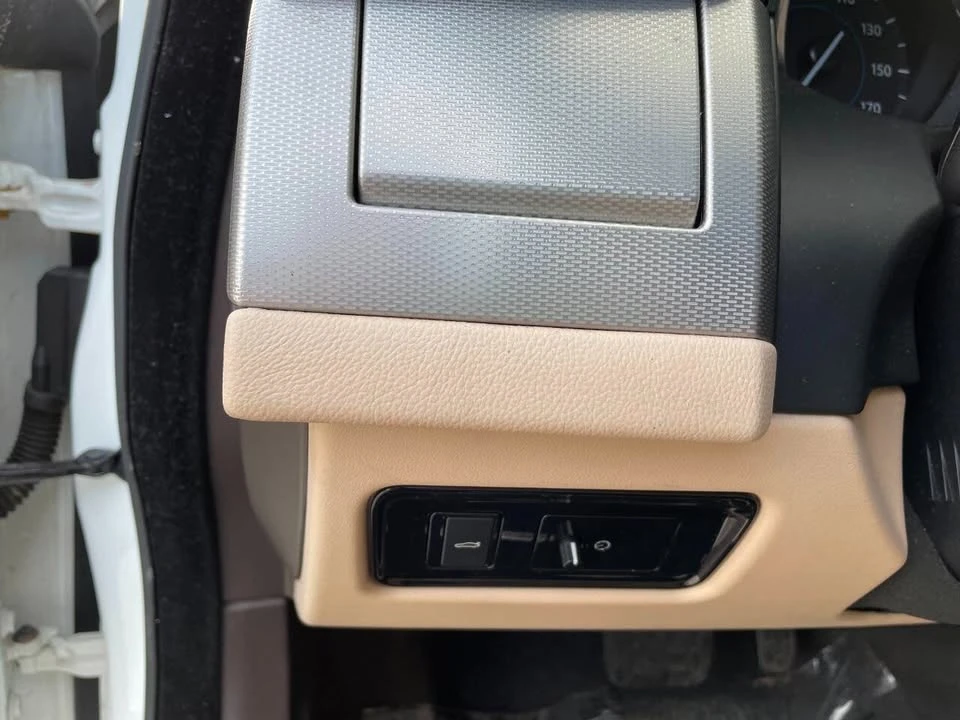 2016 Jaguar X260 XF - Image 13 of 20