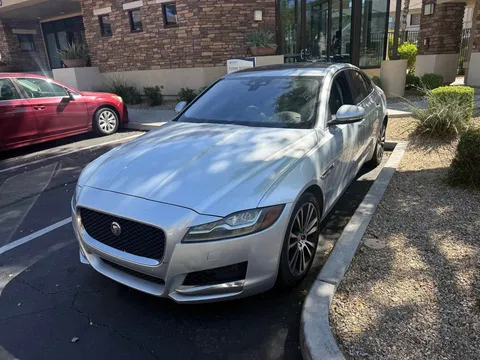 2016 Jaguar XF Luxury Sedan