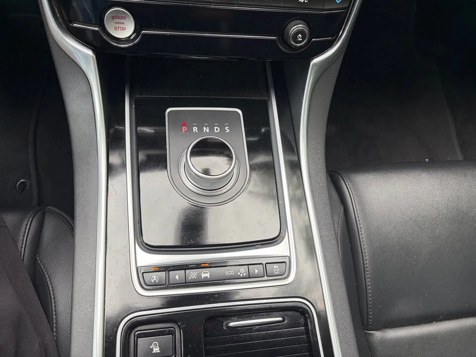 2016 Jaguar X260 XF - Image 17 of 20