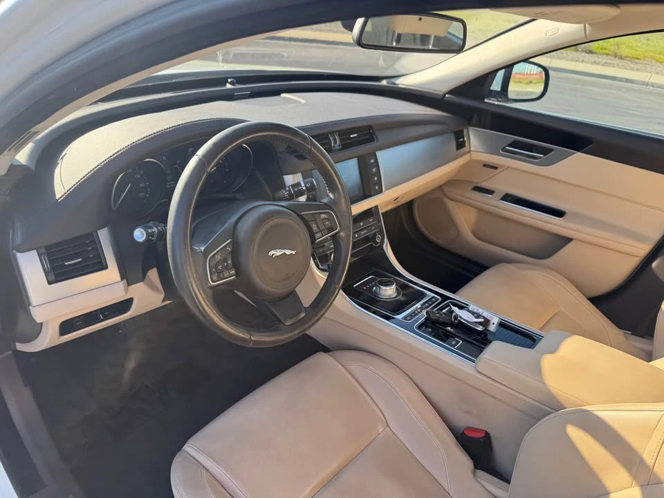 2016 Jaguar X260 XF - Image 11 of 18