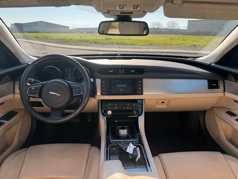 2016 Jaguar X260 XF - Image 8 of 18