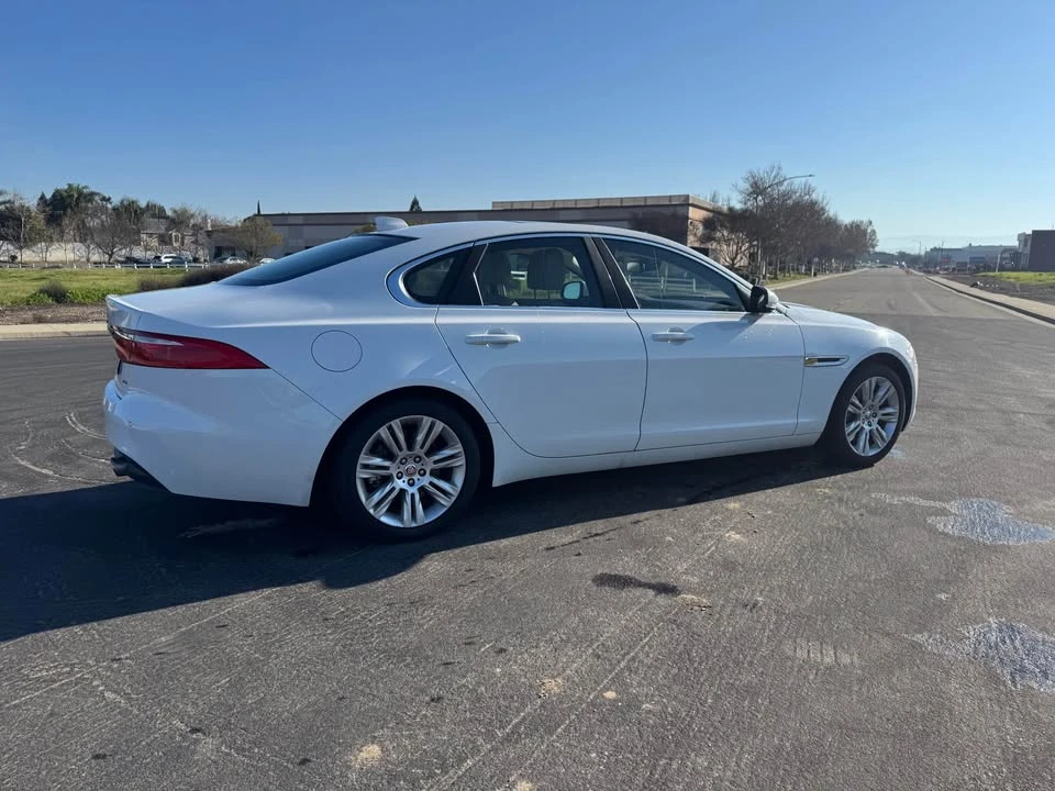 2016 Jaguar X260 XF - Image 4 of 18