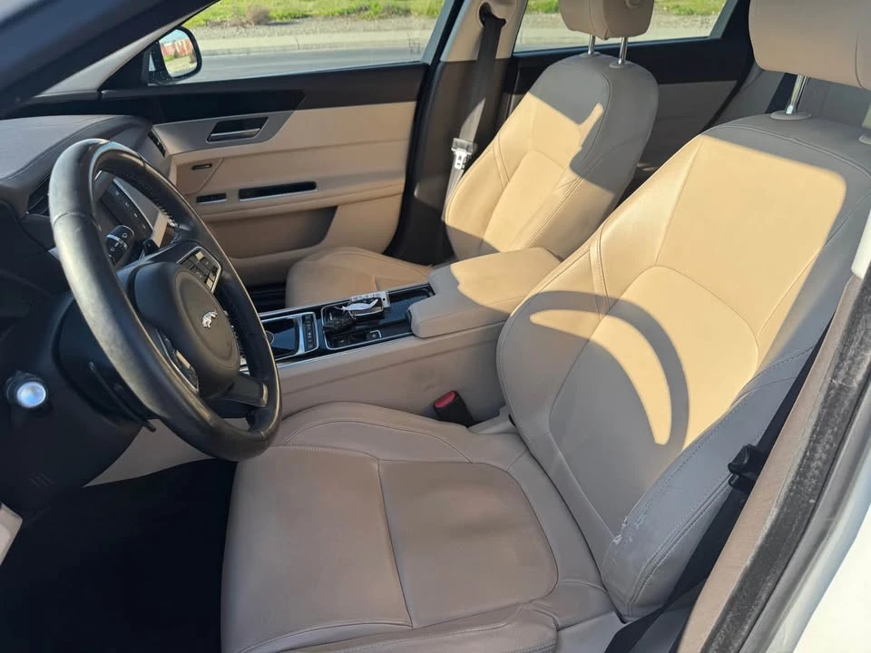 2016 Jaguar X260 XF - Image 12 of 18