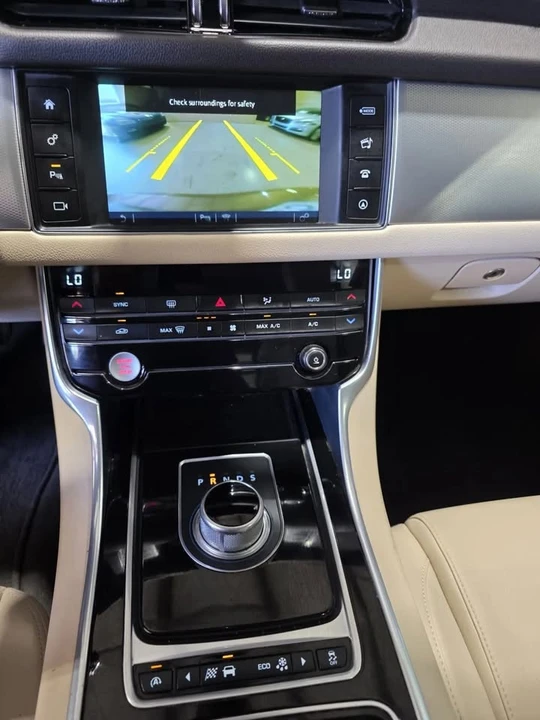 2016 Jaguar X260 XF - Image 19 of 19