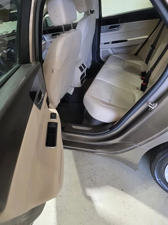 2016 Jaguar X260 XF - Image 11 of 19