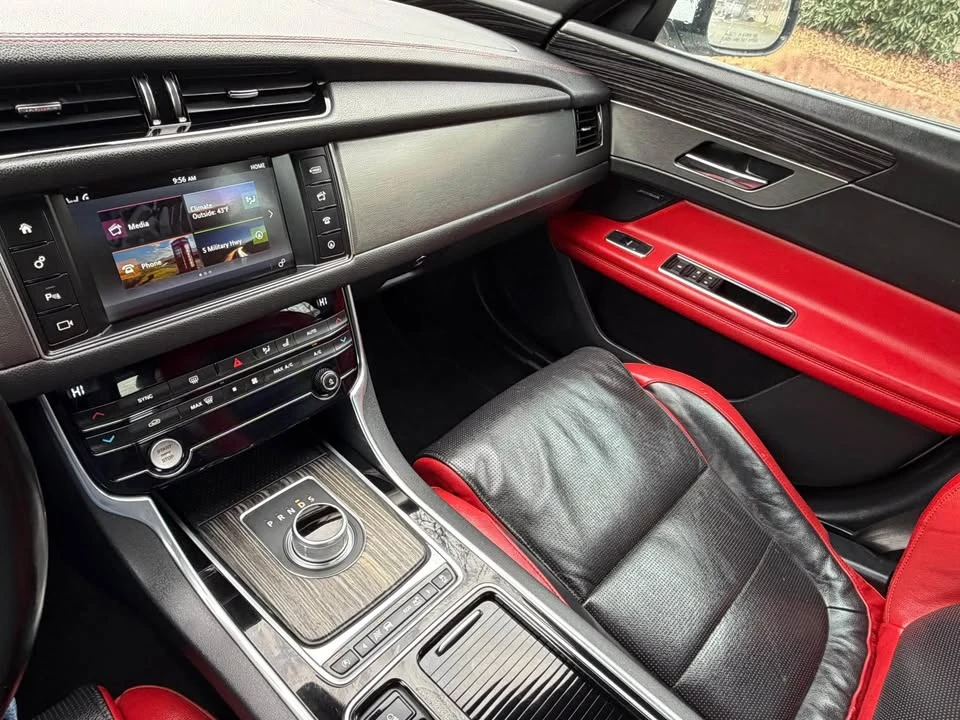2016 Jaguar X260 XF - Image 18 of 18