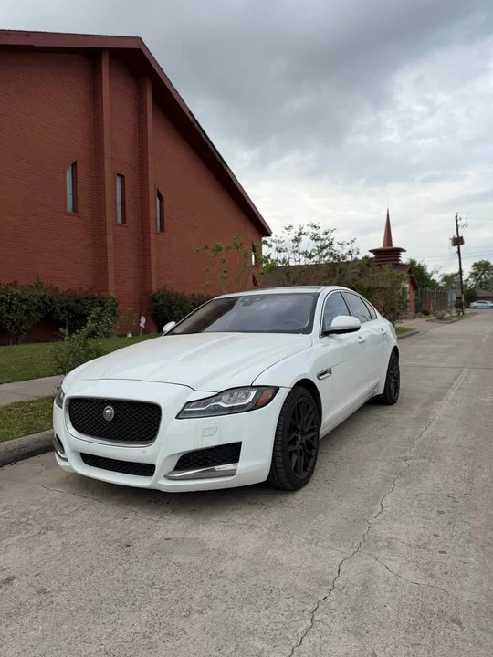 2016 Jaguar X260 XF - Image 2 of 6