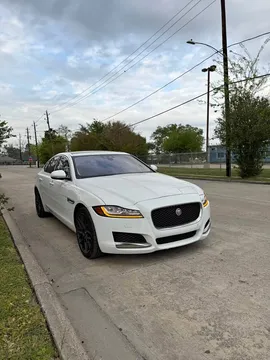 2016 Jaguar XF Sedan