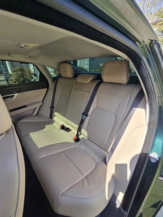 2016 Jaguar X260 XF - Image 12 of 16