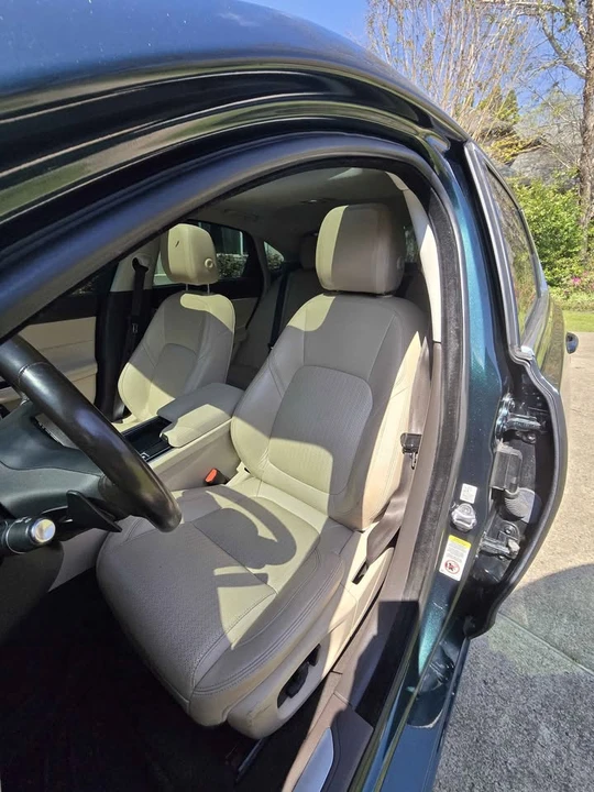 2016 Jaguar X260 XF - Image 10 of 16