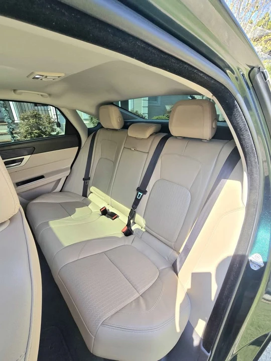 2016 Jaguar X260 XF - Image 12 of 16