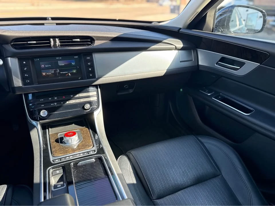 2016 Jaguar X260 XF - Image 7 of 8