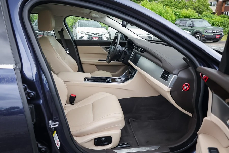 2016 Jaguar X260 XF - Image 11 of 18