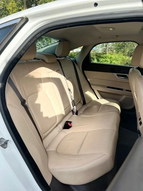 2016 Jaguar X260 XF - Image 11 of 20
