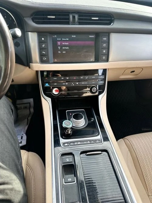 2016 Jaguar X260 XF - Image 15 of 20