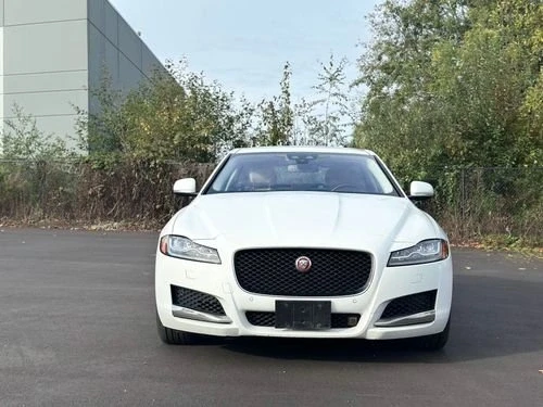 2016 Jaguar X260 XF - Image 2 of 20