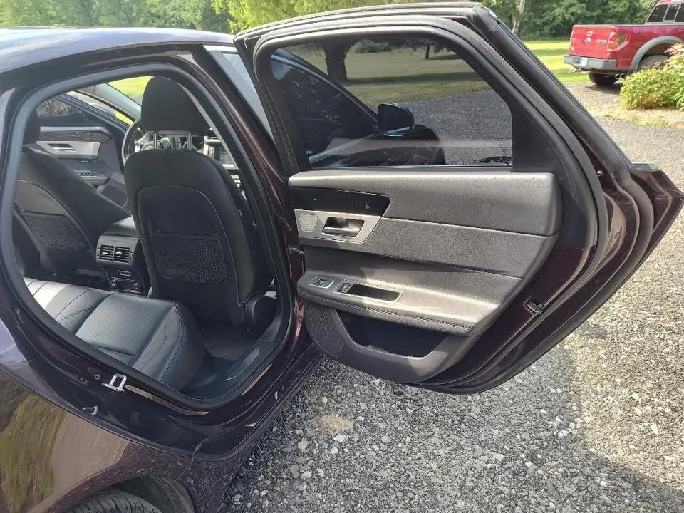 2016 Jaguar X260 XF - Image 8 of 21