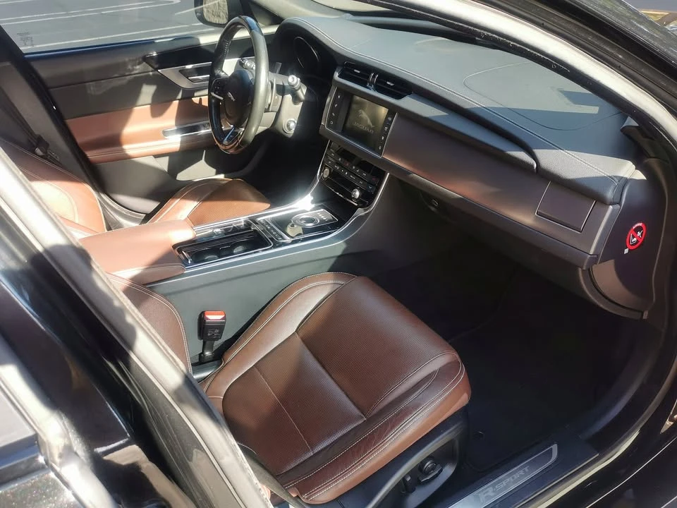2016 Jaguar X260 XF - Image 9 of 14