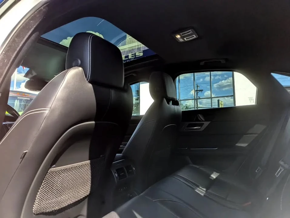 2016 Jaguar X260 XF - Image 17 of 18