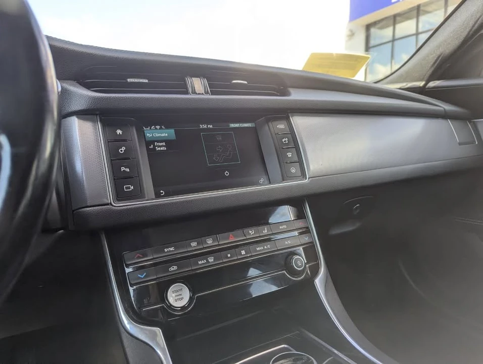 2016 Jaguar X260 XF - Image 13 of 18