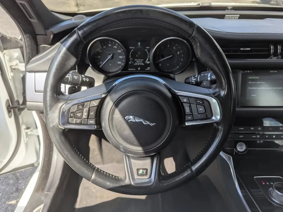 2016 Jaguar X260 XF - Image 12 of 18