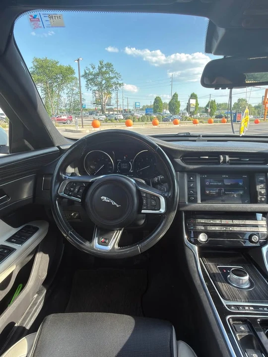 2016 Jaguar X260 XF - Image 8 of 9
