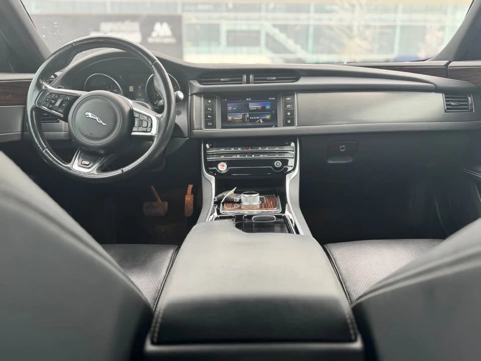 2016 Jaguar X260 XF - Image 12 of 14