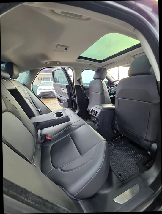 2016 Jaguar X260 XF - Image 13 of 15
