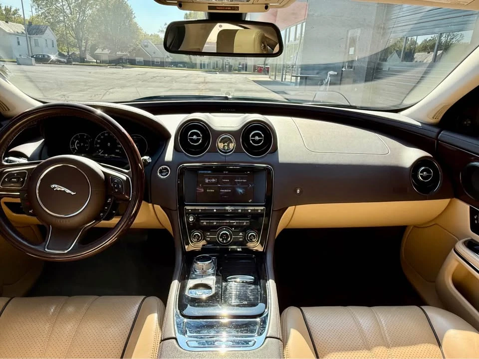 2016 Jaguar X351 XJ - Image 12 of 20