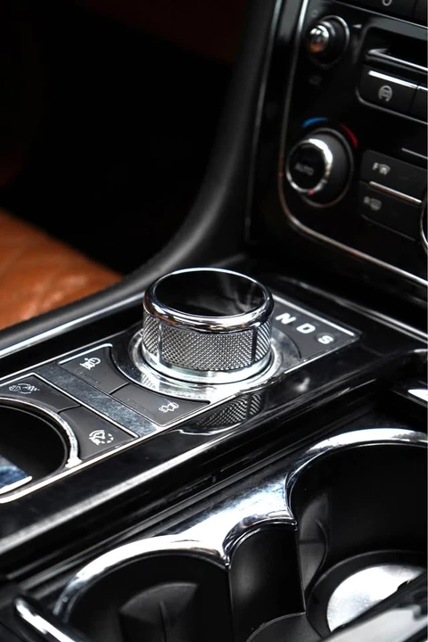 2016 Jaguar X351 XJ - Image 13 of 15