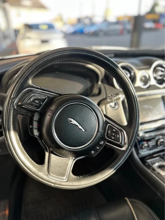 2016 Jaguar X351 XJ - Image 6 of 7