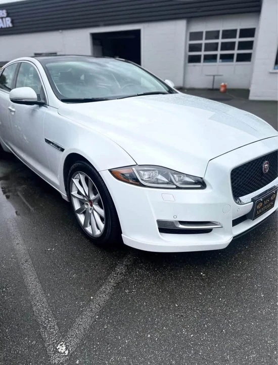 2016 Jaguar X351 XJ - Image 4 of 4