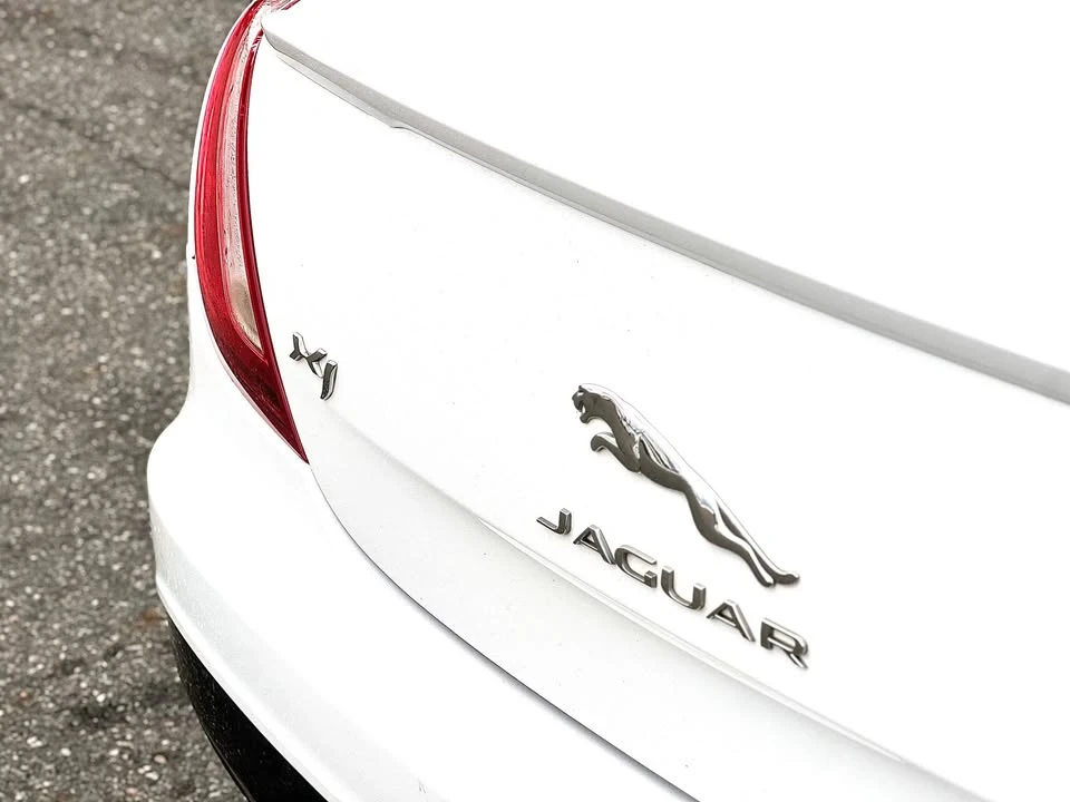 2016 Jaguar X351 XJ - Image 6 of 10