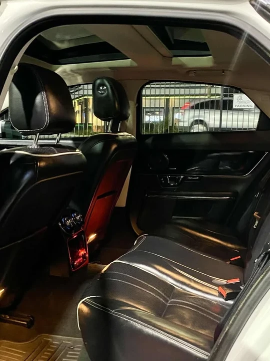 2016 Jaguar X351 XJ - Image 9 of 14
