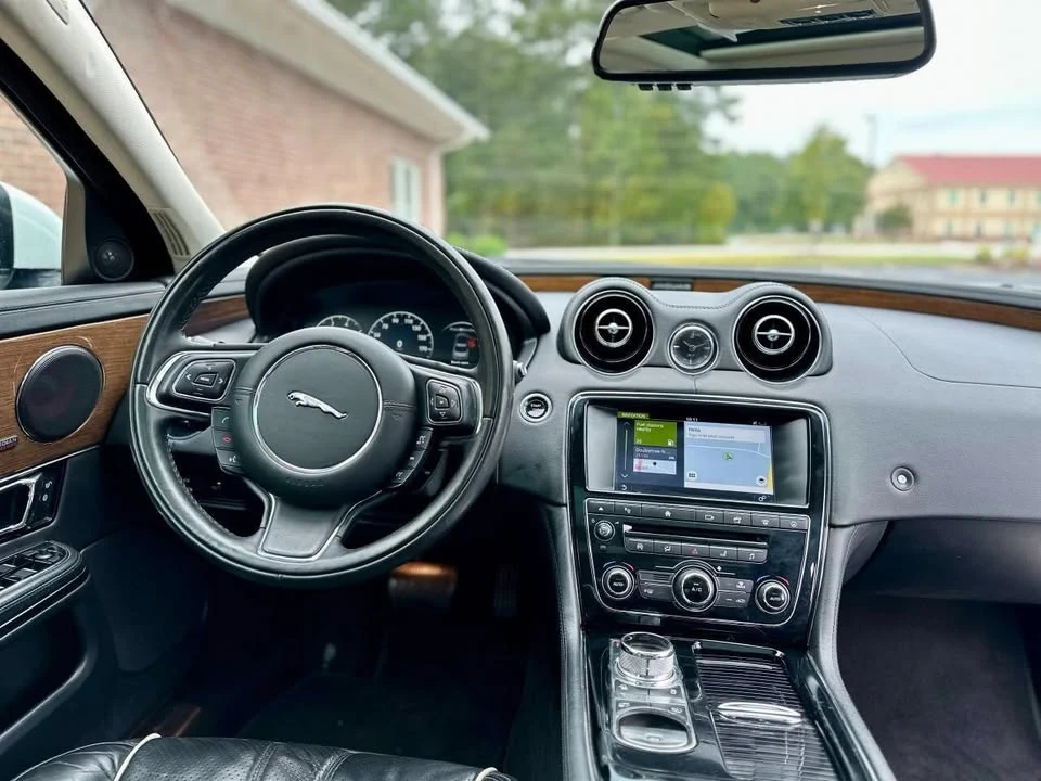 2016 Jaguar X351 XJ - Image 15 of 19