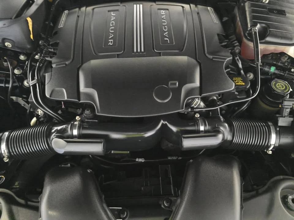 2016 Jaguar X351 XJ - Image 16 of 16