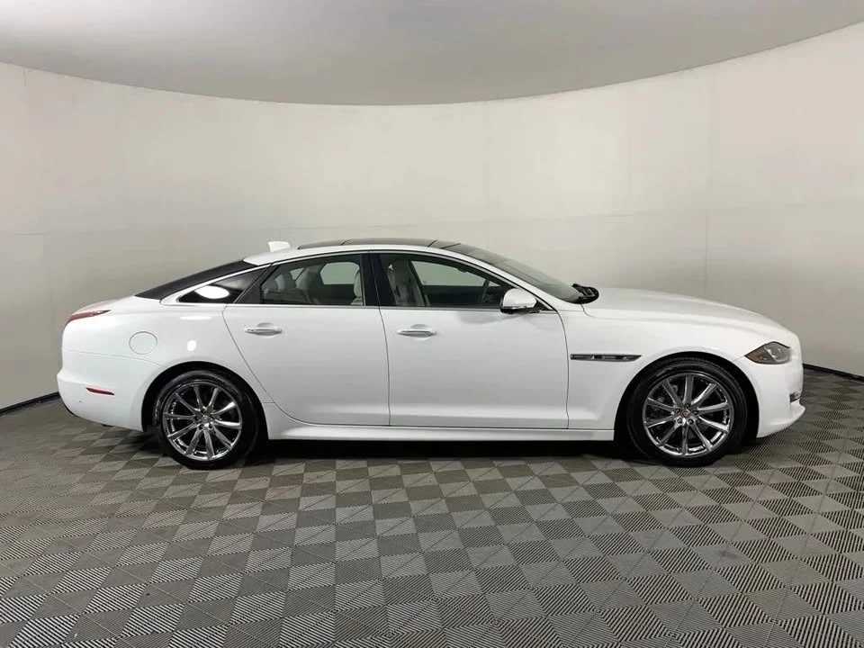 2016 Jaguar X351 XJ - Image 2 of 20