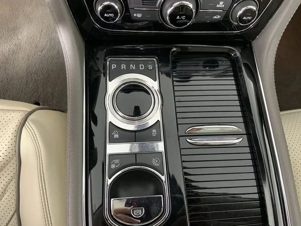 2016 Jaguar X351 XJ - Image 14 of 20