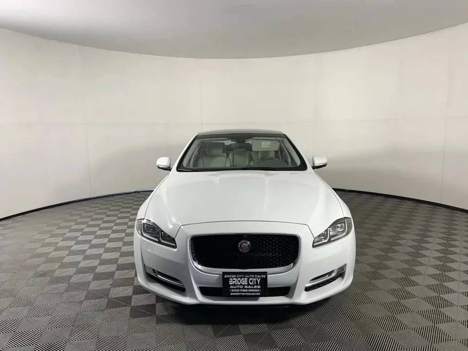 2016 Jaguar X351 XJ - Image 4 of 20