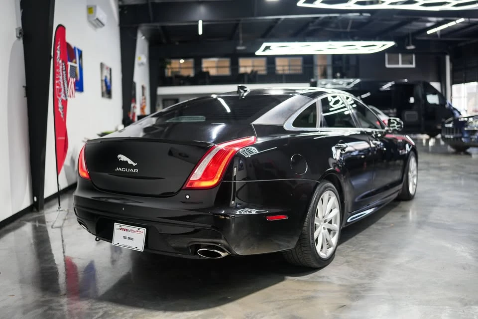 2016 Jaguar X351 XJ - Image 8 of 19