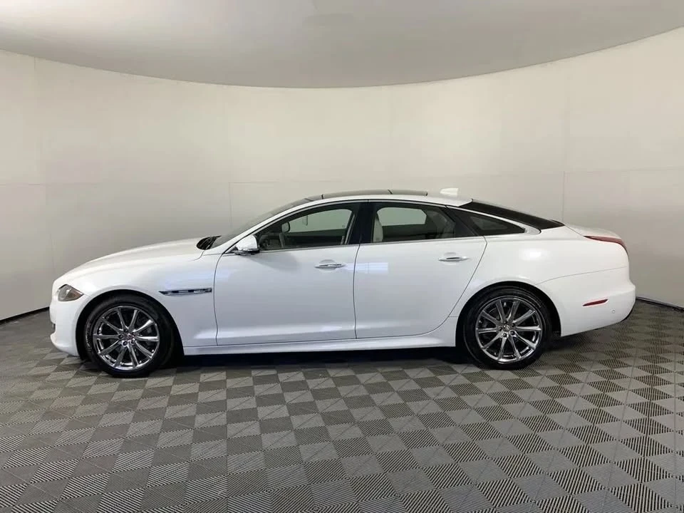 2016 Jaguar X351 XJ - Image 6 of 20