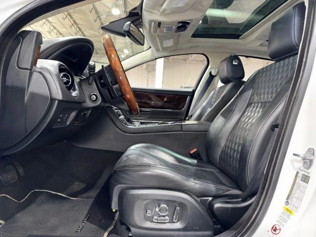 2016 Jaguar X351 XJ - Image 9 of 19